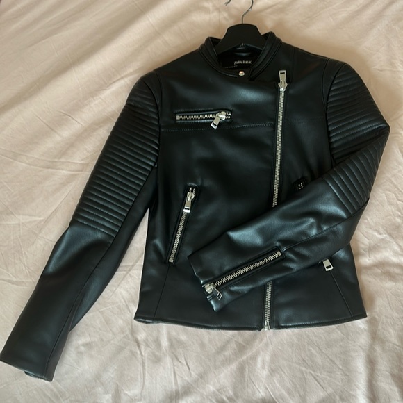 XS Zara black faux leather jacket - Picture 1 of 3